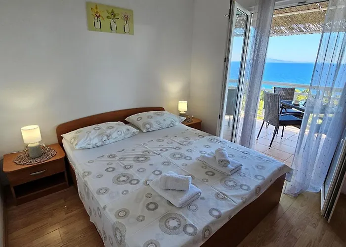 Apartman Sea And Pine