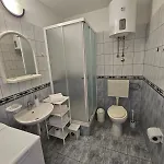 Sea And Pine 아파트 이반 돌라츠