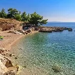 아파트 Sea And Pine 이반 돌라츠